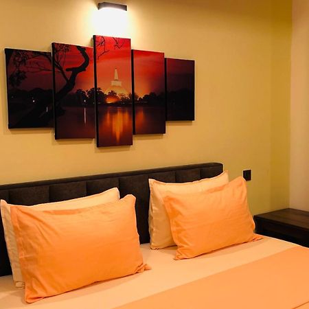 Sun Dove Suite Канди Экстерьер фото
