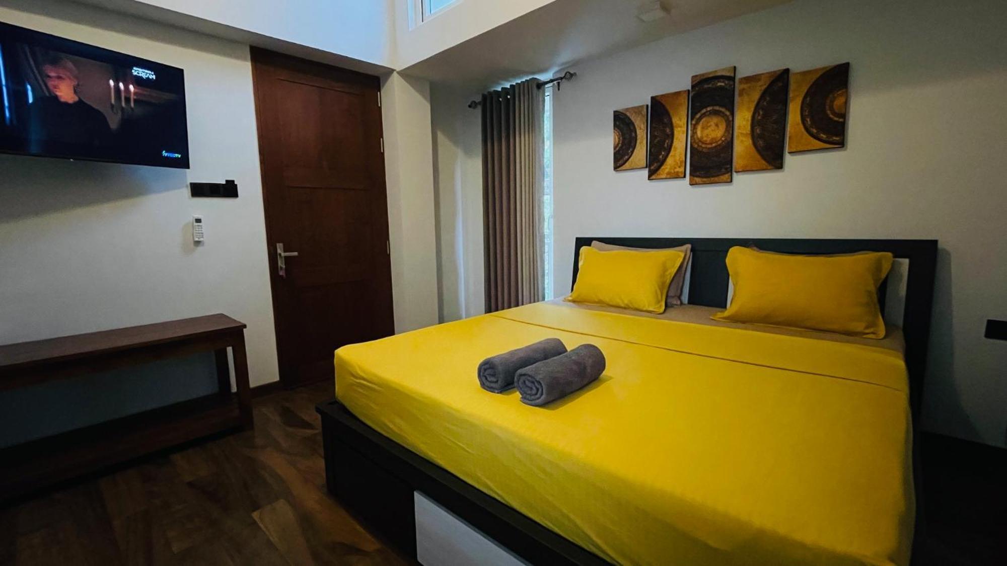 Sun Dove Suite Канди Экстерьер фото