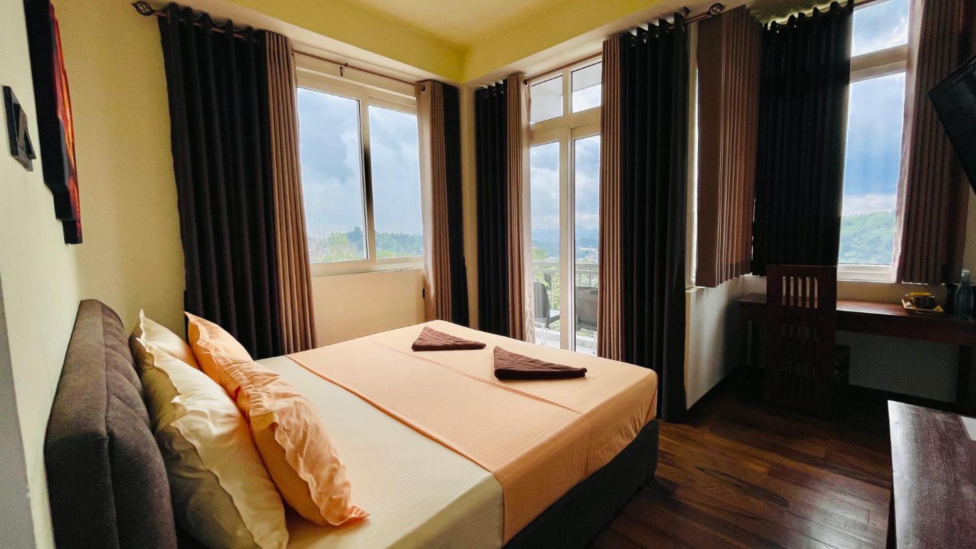 Sun Dove Suite Канди Экстерьер фото